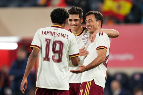 Германия обыграла Швейцарию, Англия сыграла вничью с Уругваем, Испания победила Сербию