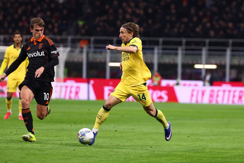 &laquo;Милан&raquo; сыграл вничью с &laquo;Комо&raquo; в перенесённой встрече 24-го тура Серии А