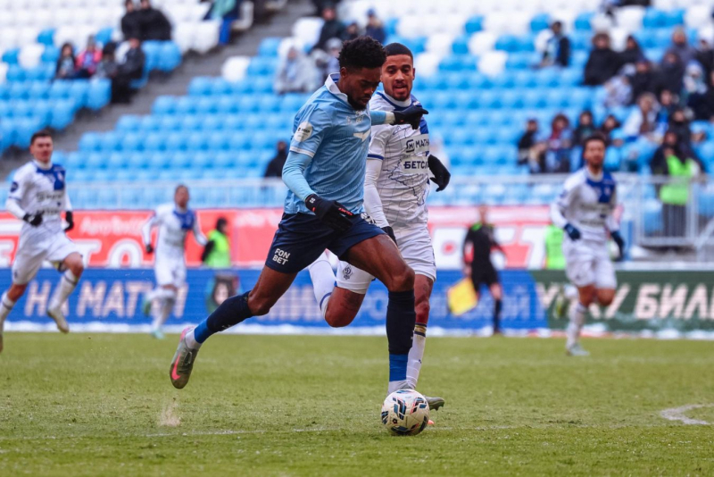 &laquo;Крылья Советов&raquo; обыграли махачкалинское &laquo;Динамо&raquo; в 20-м туре РПЛ благодаря дублю Джеффри Чинеду