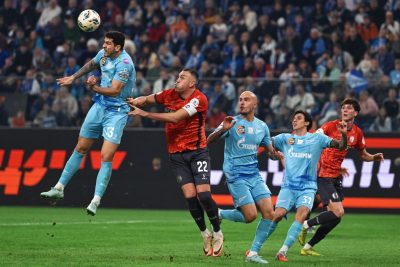 Победа «Зенита» над «Акроном» вывела петербуржцев на первое место в РПЛ