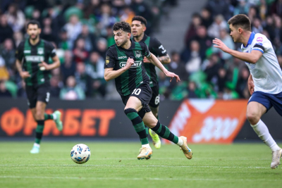 Сперцян забил дважды, «Краснодар» разгромил «Крылья Советов» и возглавил чемпионат России